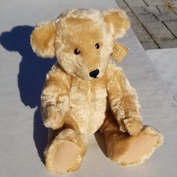 Hand Crafted Jointed Teddy Bear by Dorothy Rowland - Picture 1 of 4